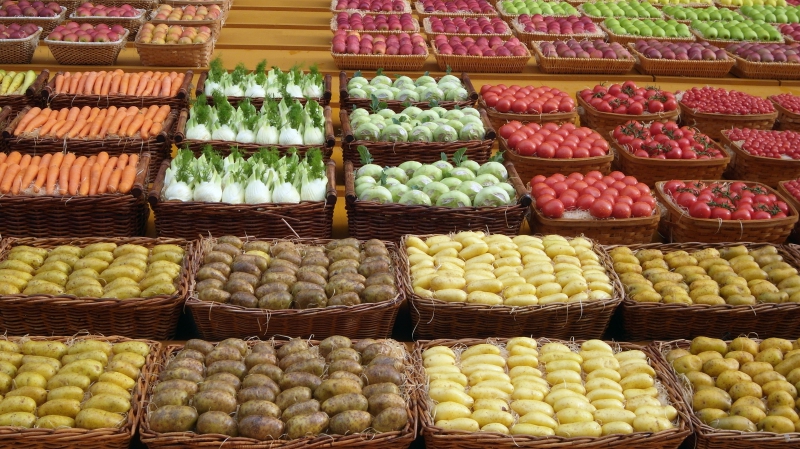 magasin-BENDEJUN-min_dish-food-red-produce-market-dessert-927423-pxhere.com