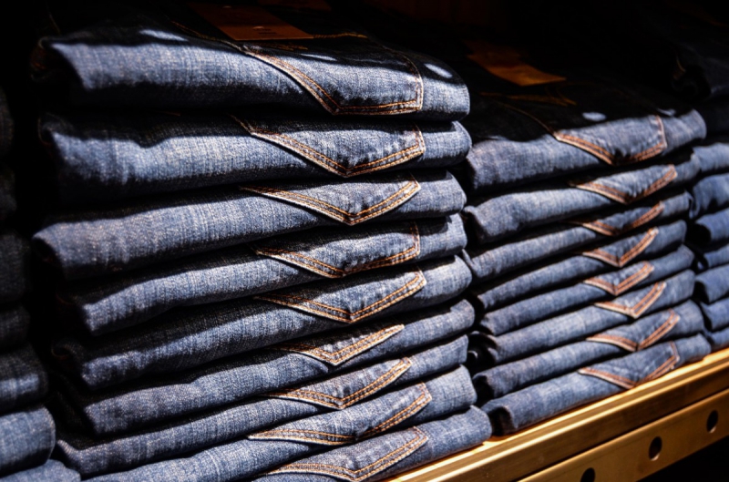 magasin-BENDEJUN-min_jeans_pants_blue_shop_shopping_shelf_exhibition_buy-940702